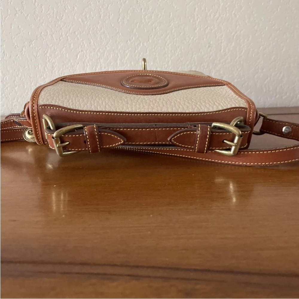 Vtg. Dooney & Bourke Surrey Satchel Crossbody Leather Pebble Grain Cream/Cognac - Picture 3 of 16